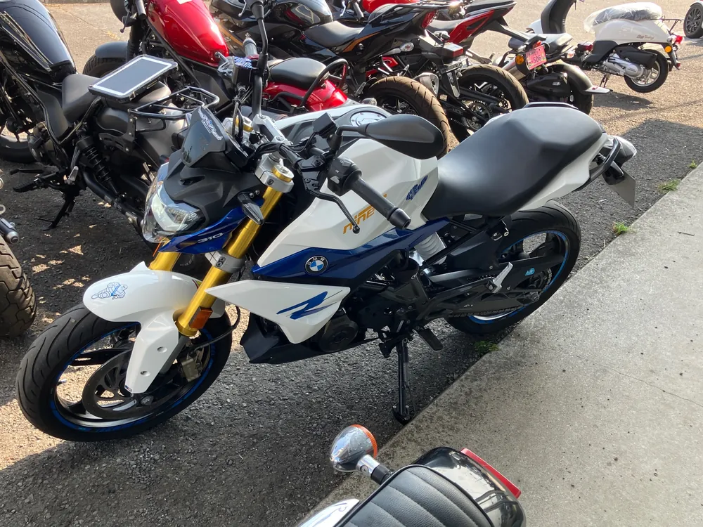 BMW G310R 2021, белый, фото 3