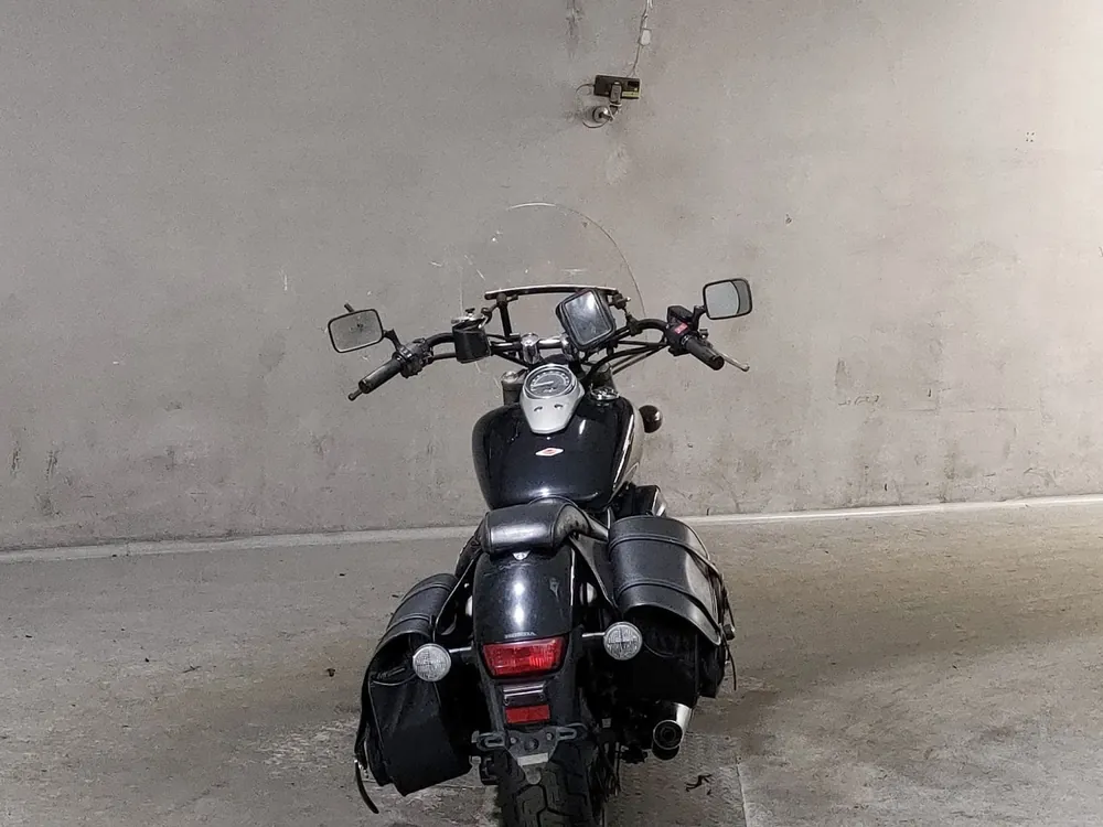 Honda Shadow 750, чёрный, фото 4