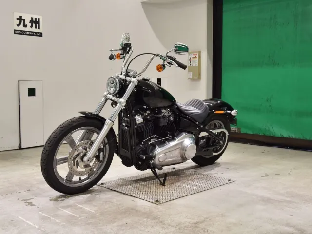 Harley-Davidson FXST1750 2025, чёрный, фото 4