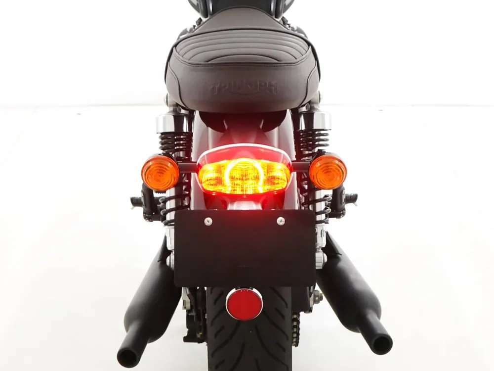 Triumph Bonneville T120 Black 2023, фото 6