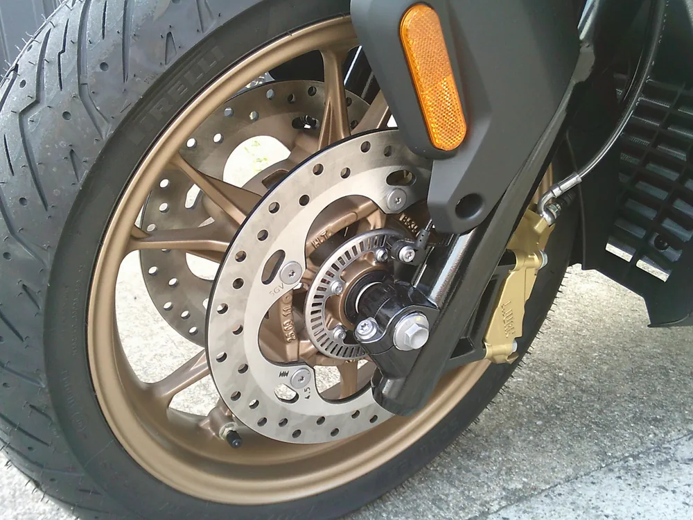 BMW C400Gt 2026, p white, фото 12