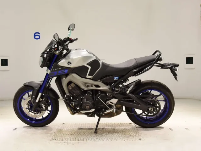 Yamaha MT-09 2015, blue | silver, фото 2