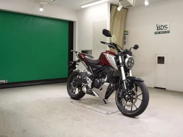 Honda CB125R, красный, чёрный, фото 3