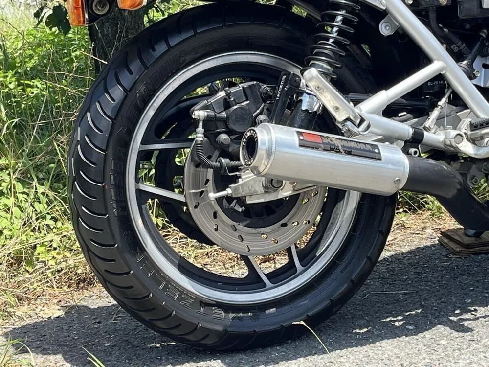 Suzuki GSX1100S Katana 1984, фото 8