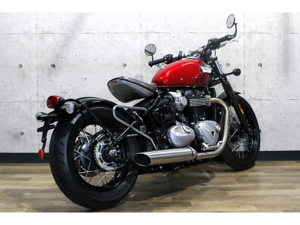 Triumph Bonneville Bobber 2017, фото 3