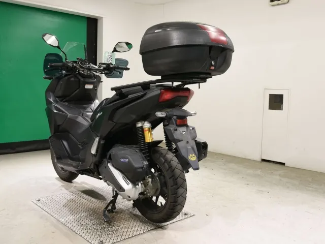 Honda ADV160, matt black, фото 6