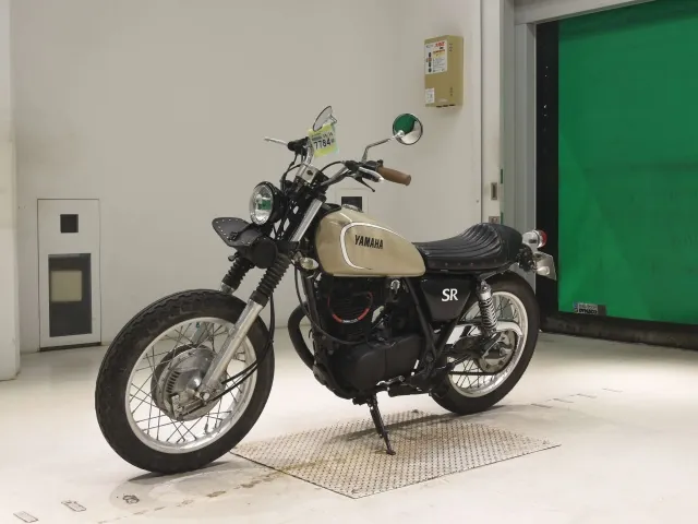 Yamaha SR400 1999, бежевый, фото 4