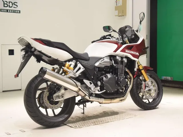 Honda CB1300 2026, white | red, фото 5