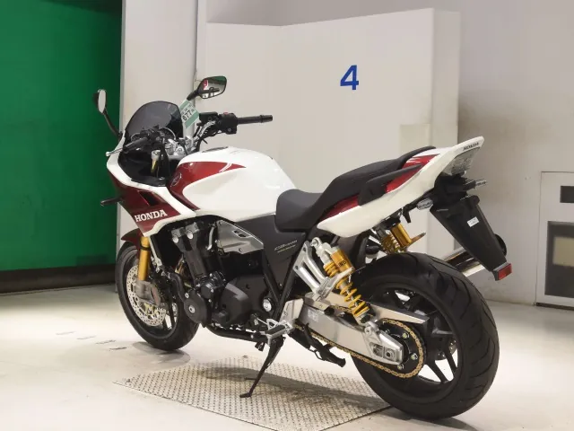 Honda CB1300 2026, white | red, фото 6