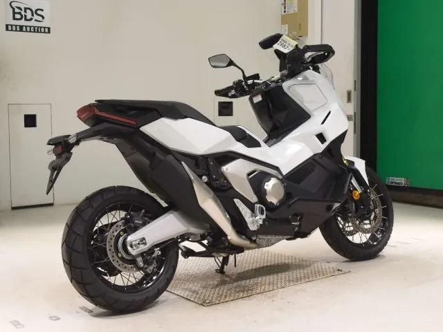 Honda X-ADV750 2026, белый, фото 5