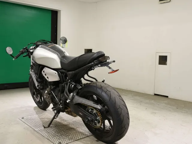 Yamaha XSR700 2017, matt silver, фото 6