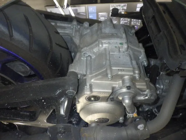 Yamaha X-Max250-2, matt black, фото 7