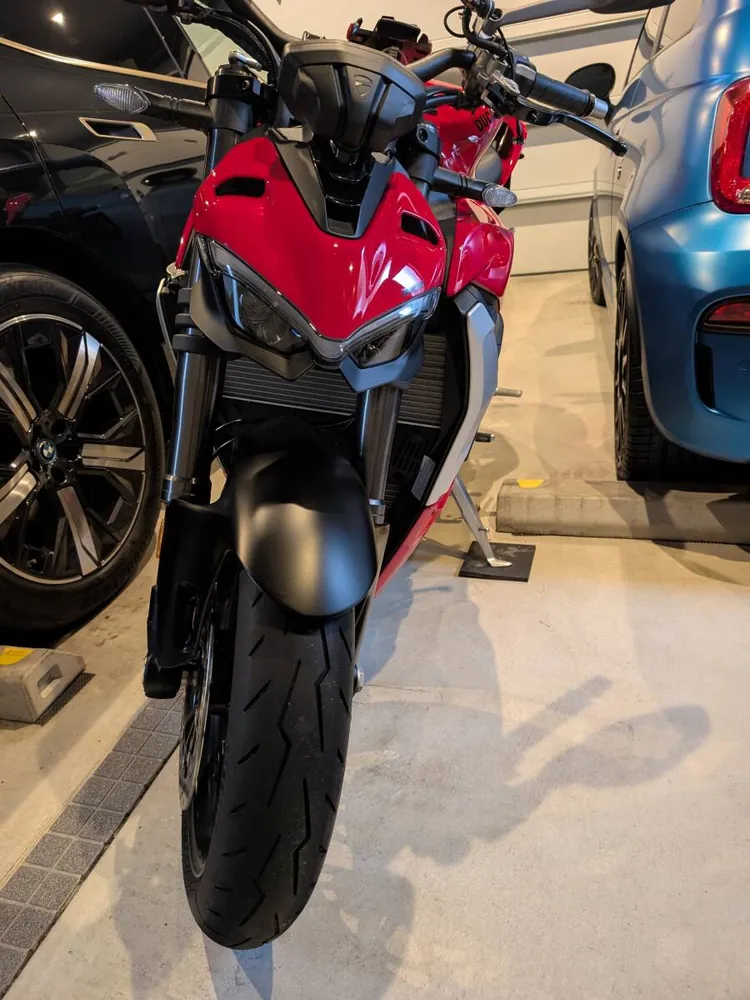 Ducati Streetfighter V2 2023, фото 6