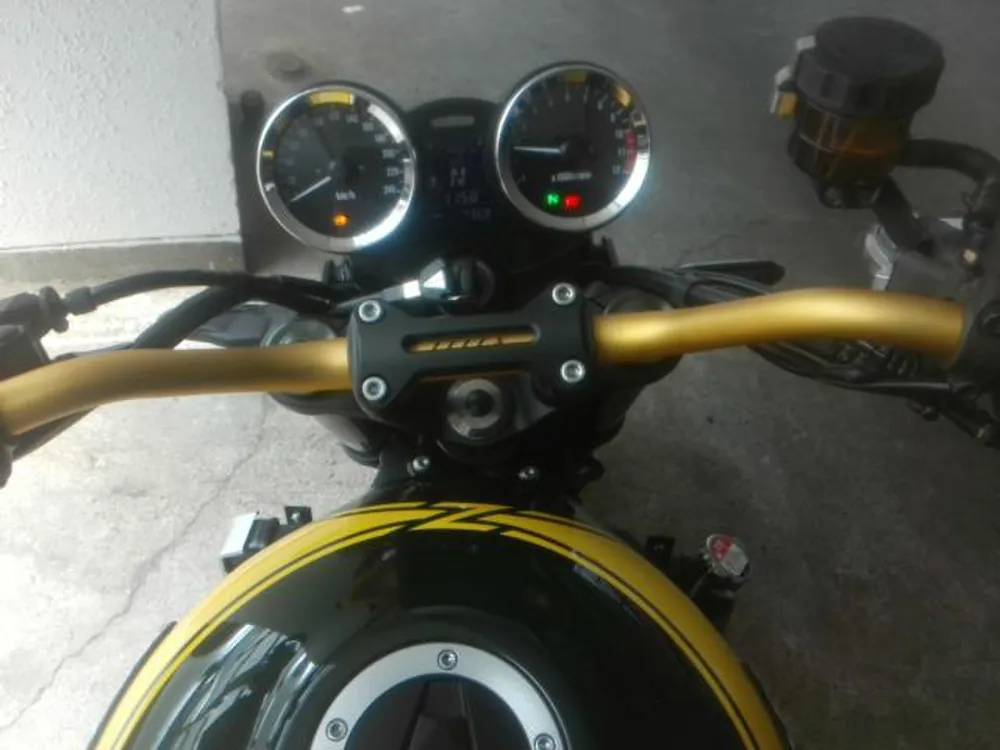 Kawasaki Z900RS 2024, yellow / green, фото 3