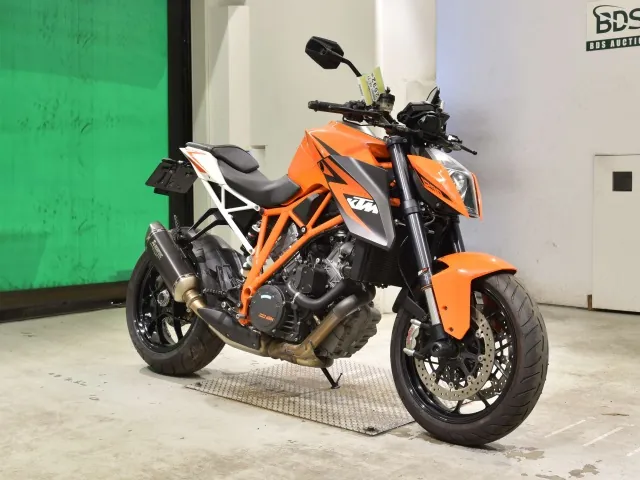 KTM 1290 Super Duke R 2016, оранжевый, фото 3