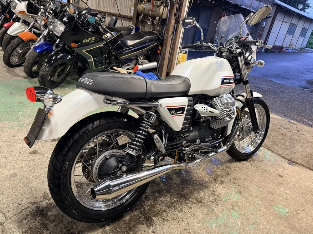 Moto Guzzi V7 Classic 2008, фото 4