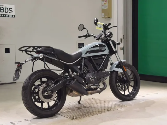 Ducati Scrambler Sixty2 2020, light blue, фото 5