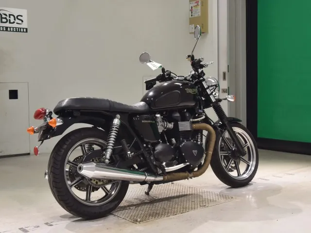 Triumph Bonneville 2010, чёрный, фото 5