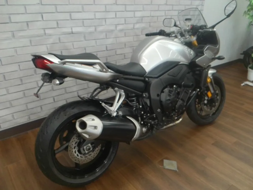 Yamaha FZ1 2006, серебристый, фото 4