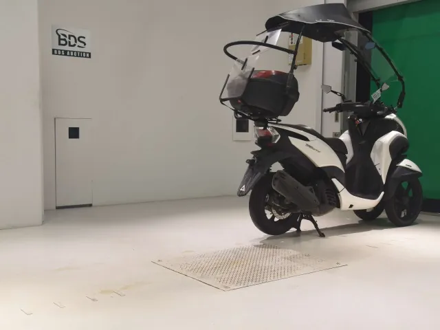 Yamaha Tricity 125, белый, фото 5