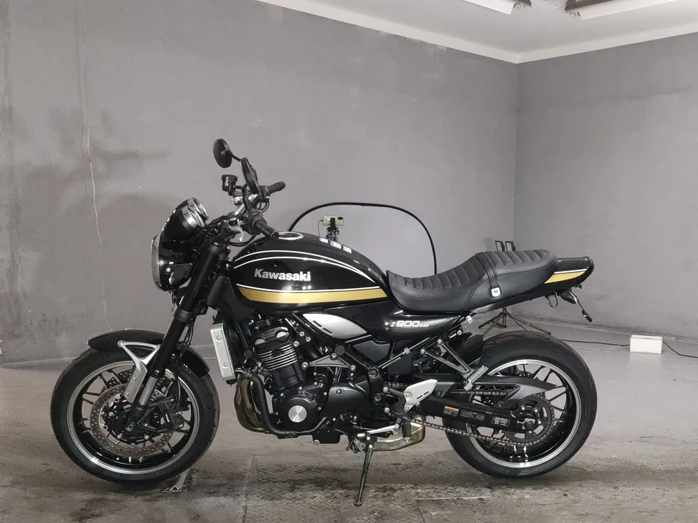 Kawasaki Z900RS 2023, black / gold, фото 2