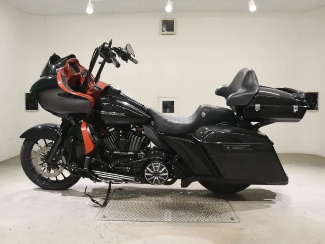 Harley-Davidson FLTRXS1870 2019, чёрный, фото 2