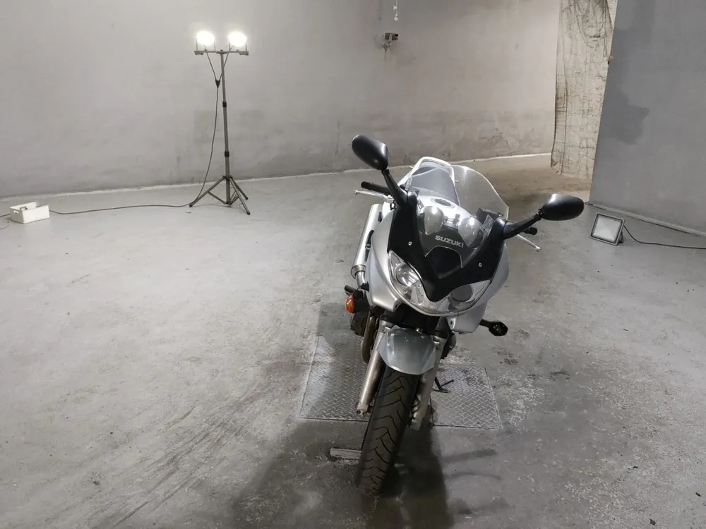 Suzuki Bandit1200S 2004, серебристый, фото 3