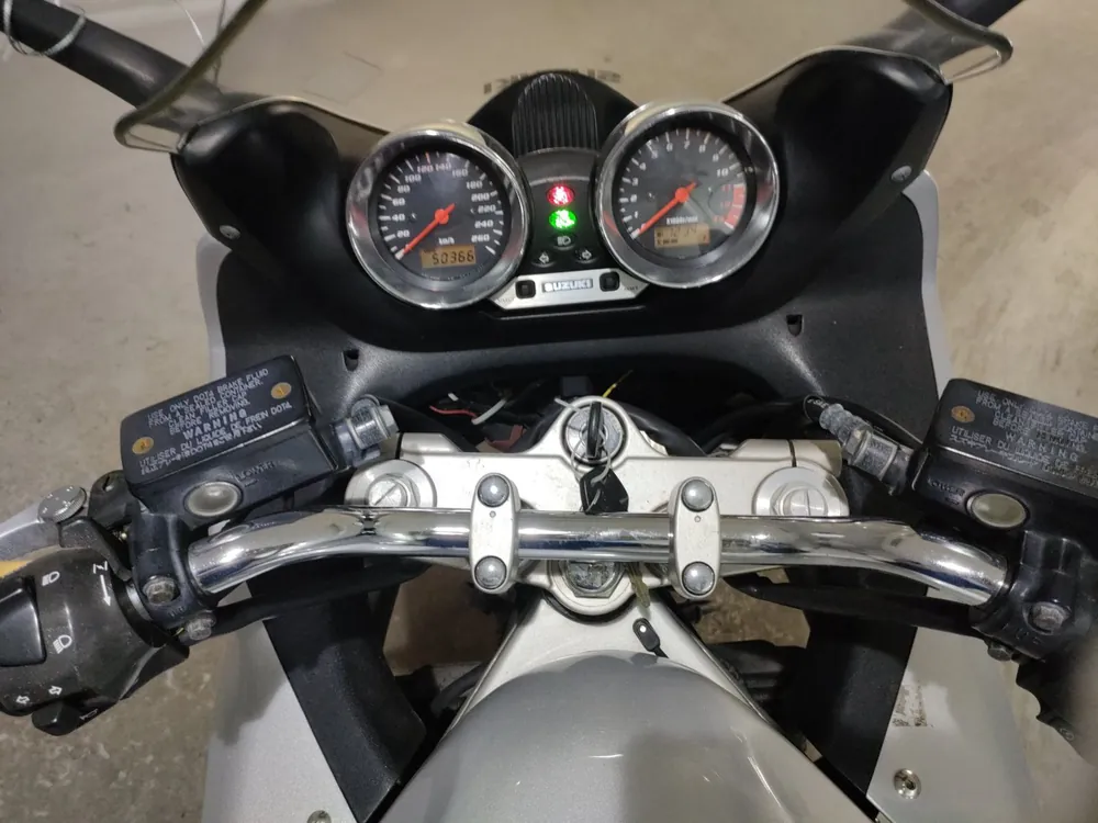 Suzuki Bandit1200S 2004, серебристый, фото 5