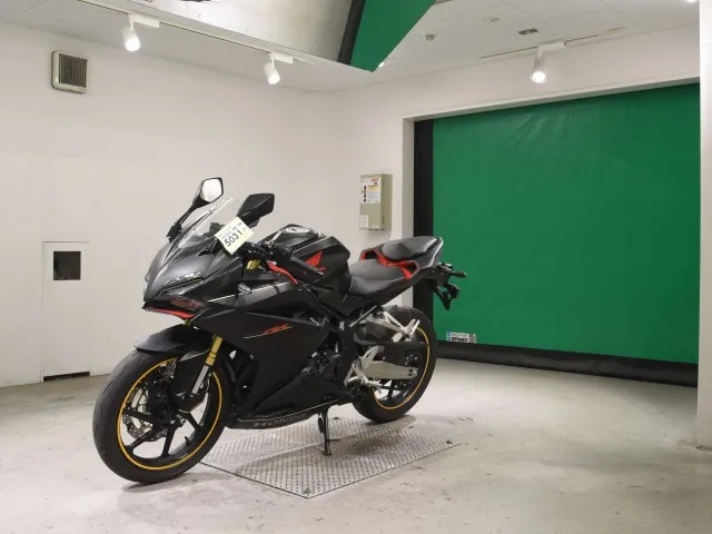 Honda CBR250RR, matt black, фото 4