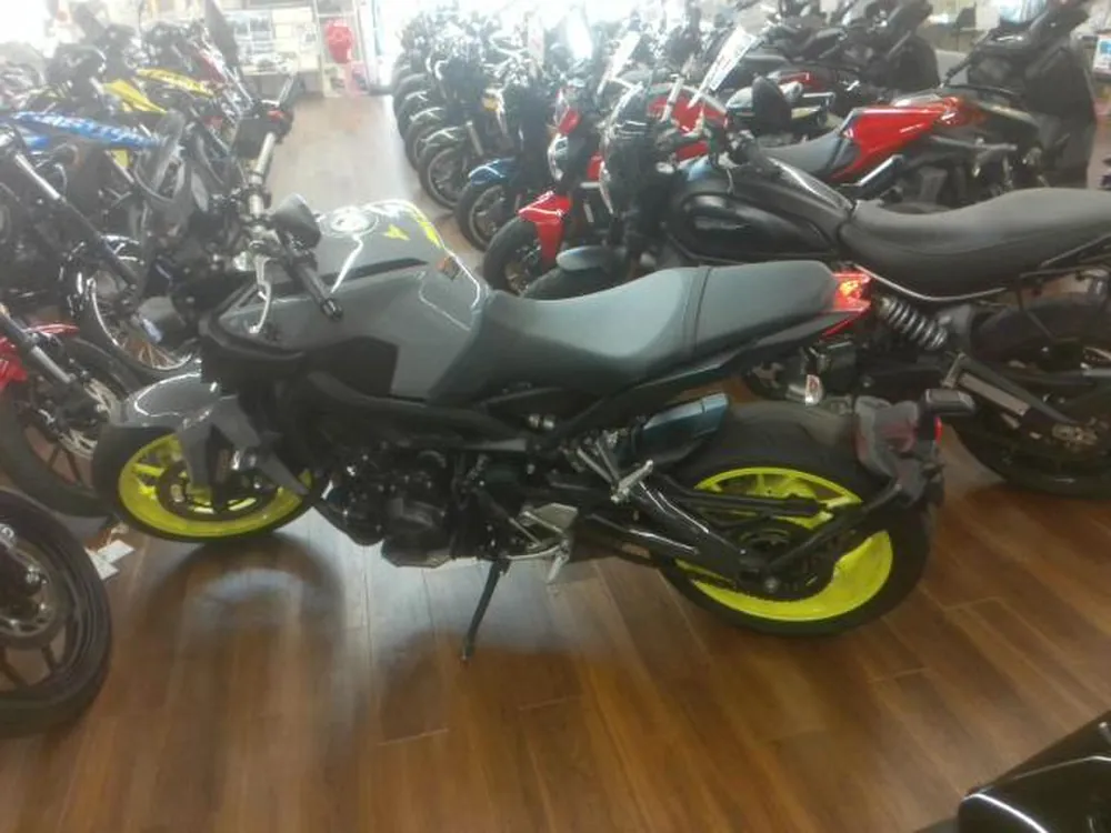 Yamaha Mt-09A 2017, серый, фото 2