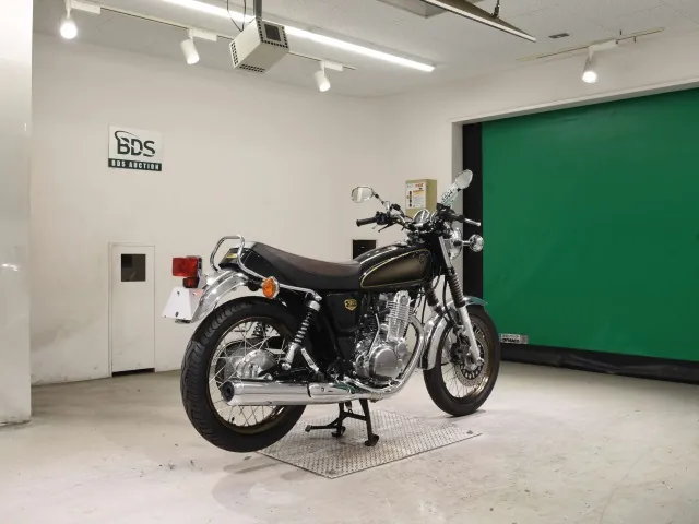 Yamaha SR400 Final Edition Limited 2021, black | light brown, фото 5