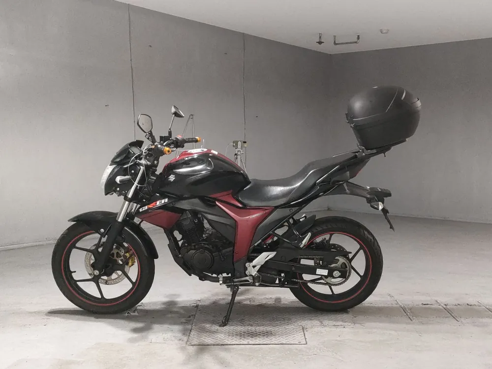 Suzuki Gixxer 150, black/red, фото 2
