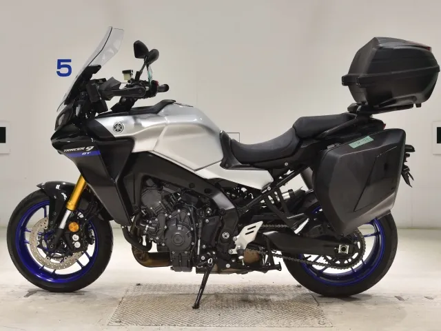 Yamaha Tracer 9 GT 2022, серебристый, фото 2