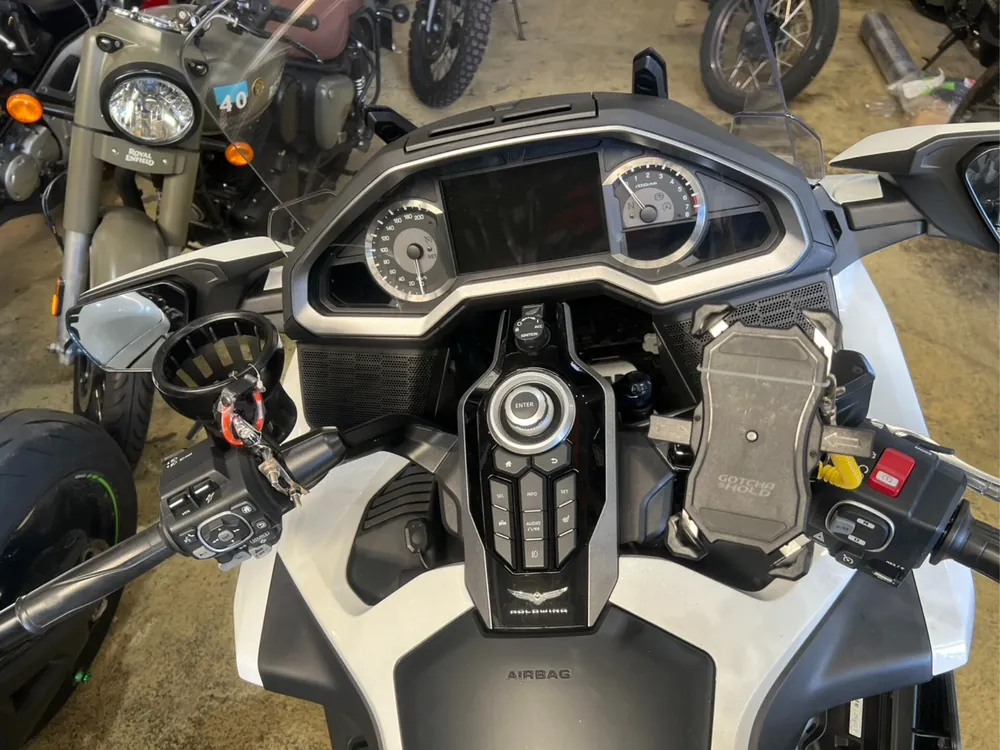 Honda GL1800 2021, p white, фото 5