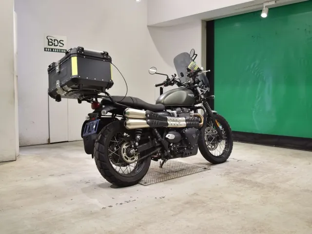 Triumph Street Scrambler 2023, зелёный, фото 5