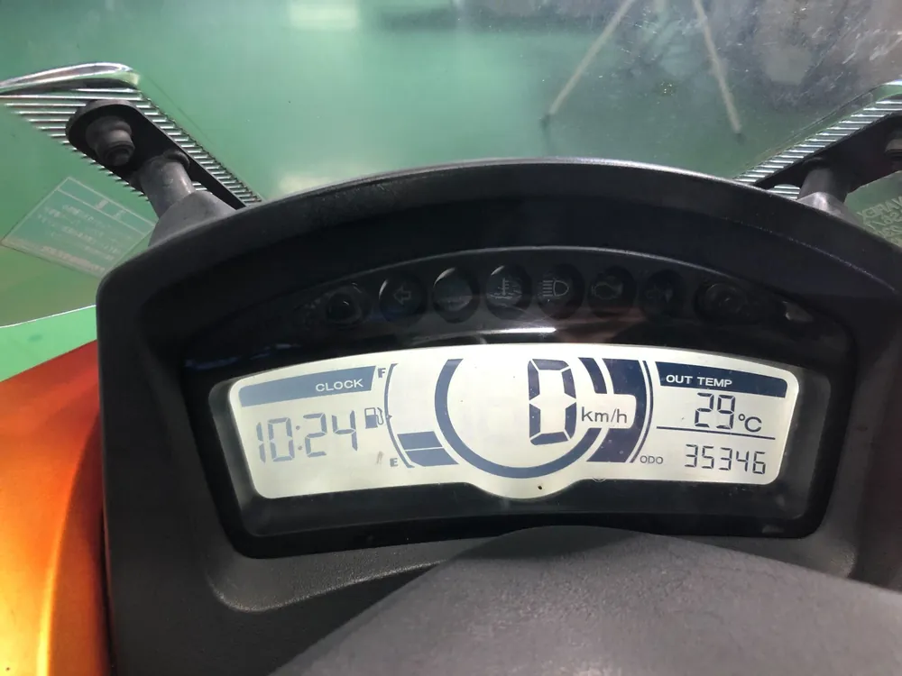 Yamaha Tricity 125, красный, чёрный, фото 4