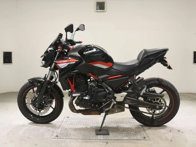Kawasaki Ninja650A 2022, чёрный, фото 2
