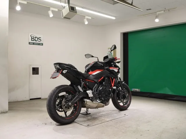 Kawasaki Ninja650A 2022, чёрный, фото 5
