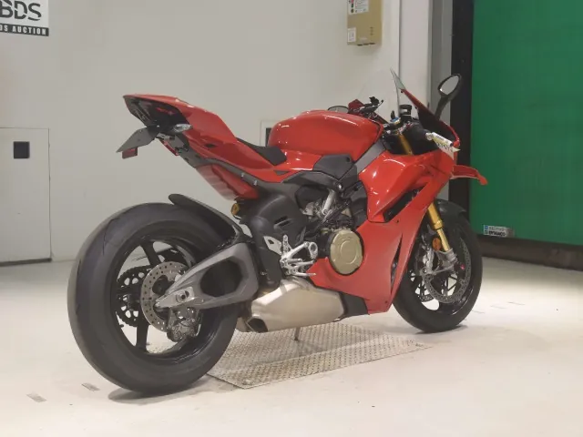 Ducati Paniga-Rev4S 2025, красный, фото 5