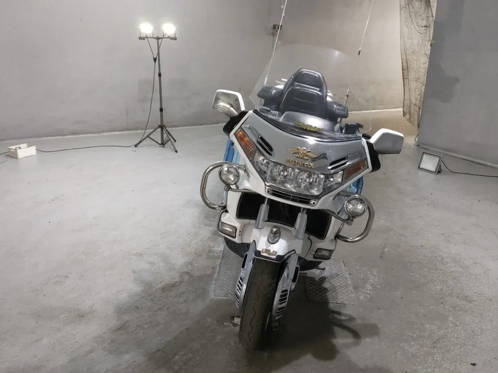 Honda GL1500 1989, белый, фото 3