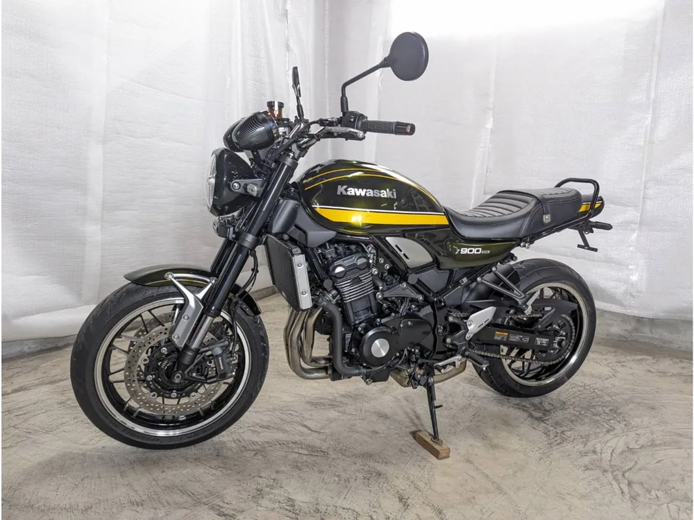 Kawasaki Z900RS 2019, green / yellow, фото 7