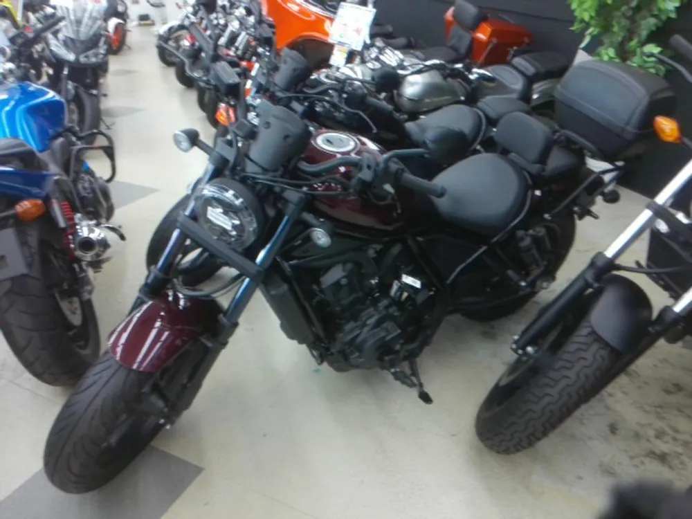 Honda Rebel 2022, w red, фото 2