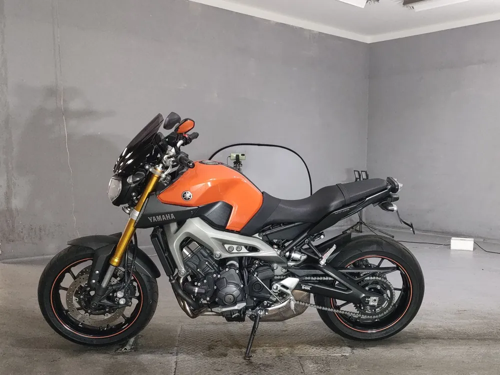 Yamaha MT-09 2014, оранжевый, фото 2