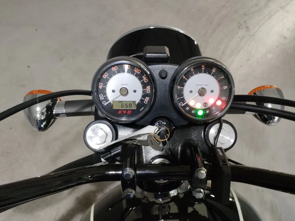 Kawasaki W800-2 2022, чёрный, фото 5