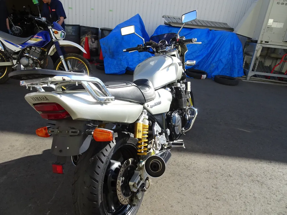 Yamaha XJR1200 1998, серебристый, фото 5