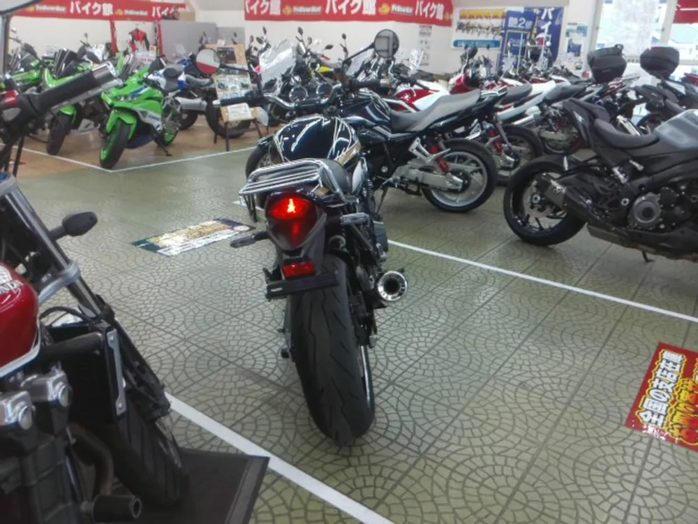 Kawasaki Z900RS 2021, gold / navy blue, фото 5