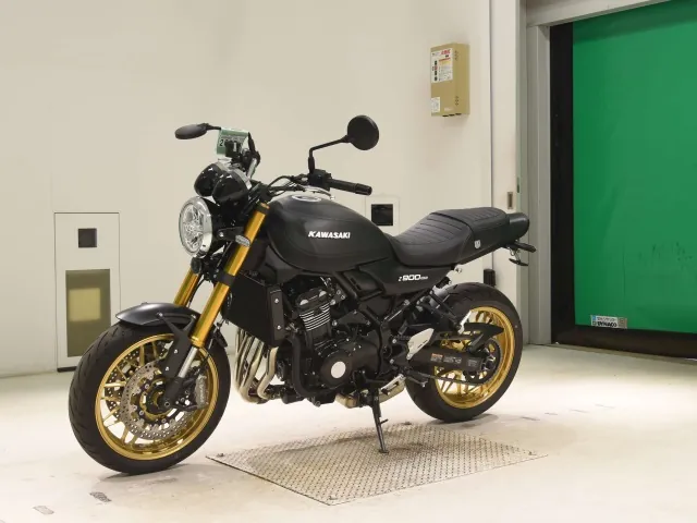 Kawasaki Z900RS 2025, matt black, фото 4