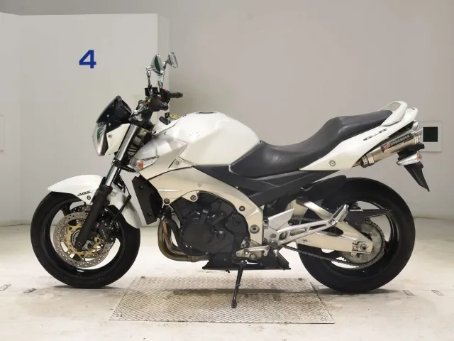 Suzuki GSR400 2014, белый, фото 2