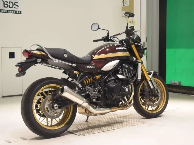 Kawasaki Z900RS 2024, light brown, фото 5