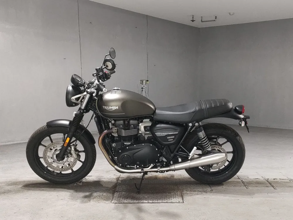 Triumph Speed Twin 900 2023, серый, фото 2